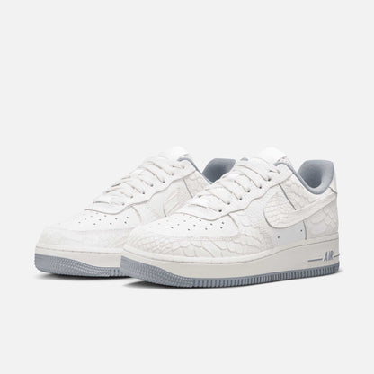 Nike Women's Air Force 1 '07 Summit White Nike