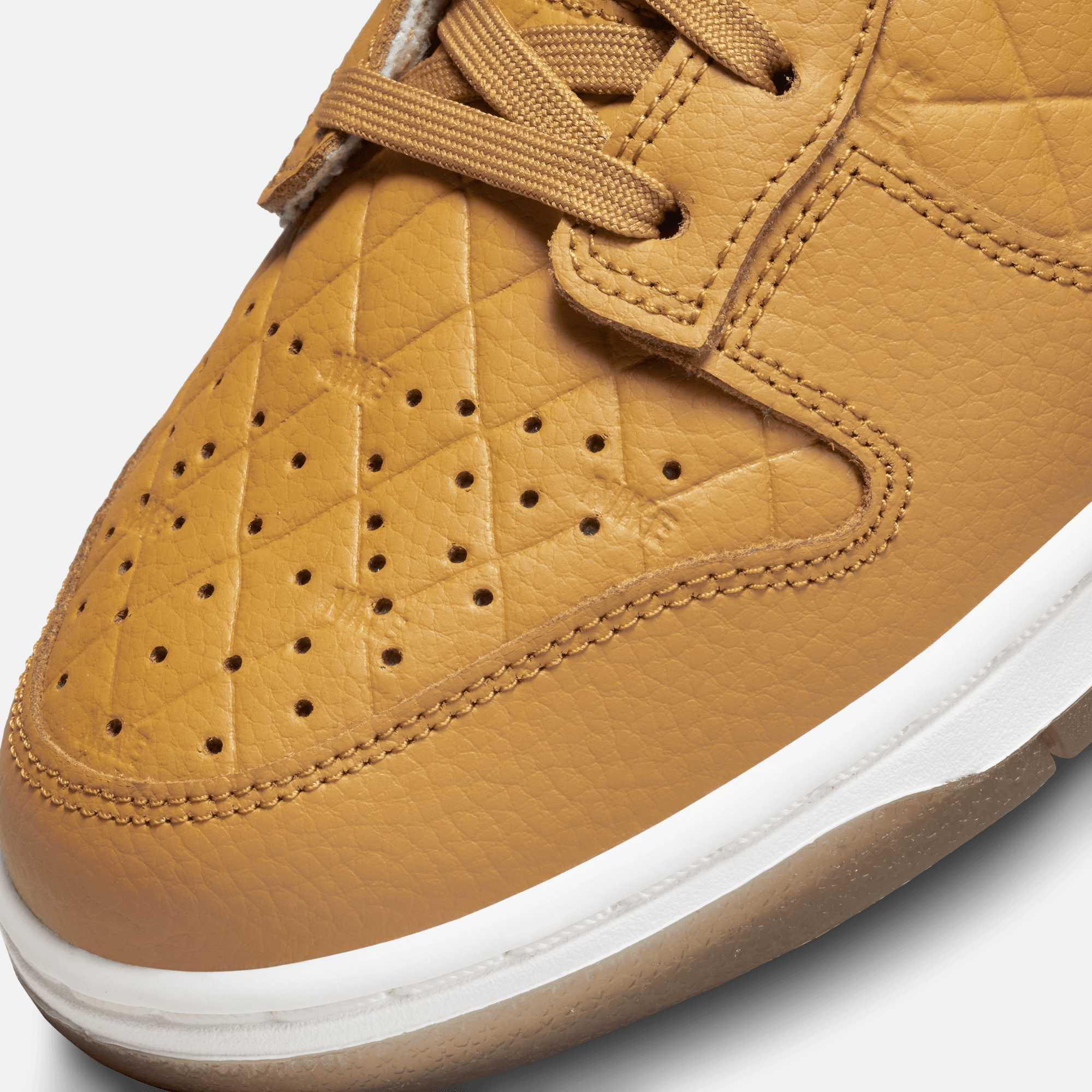 Nike Women's Dunk Low Wheat - Puffer Reds